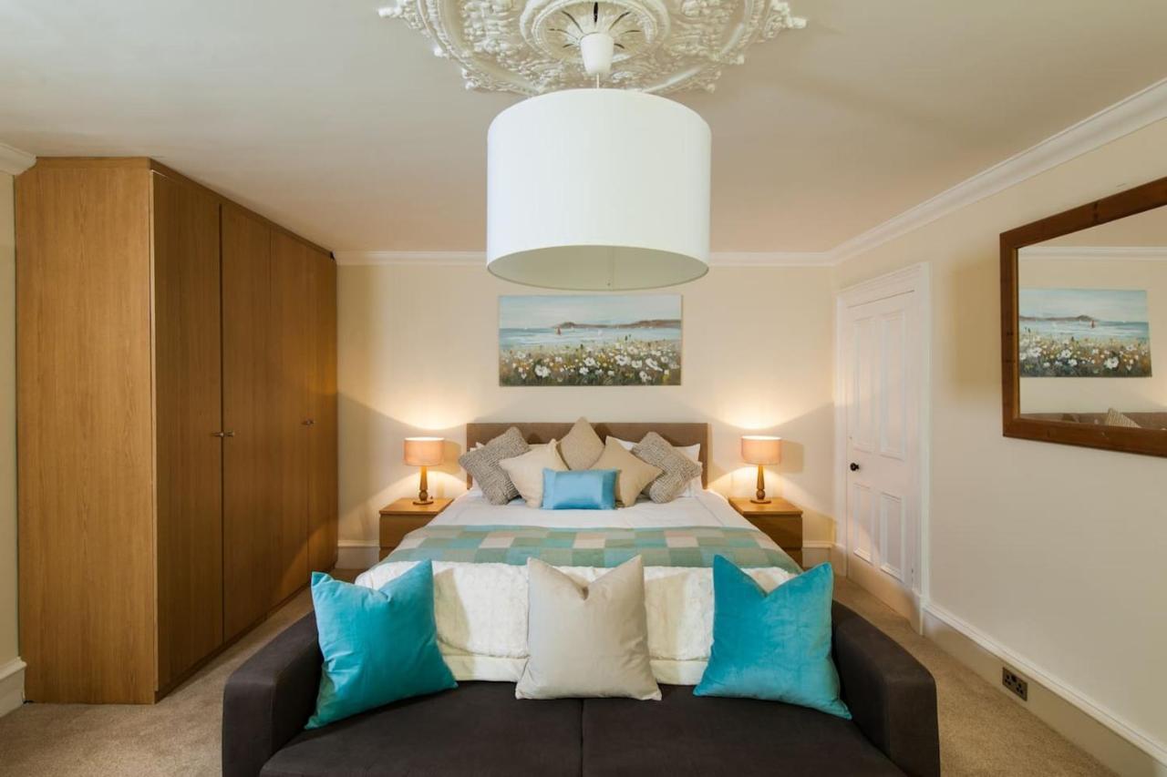 Thornhill House - Historic 5 Bedroom 5 Ensuite Stirling