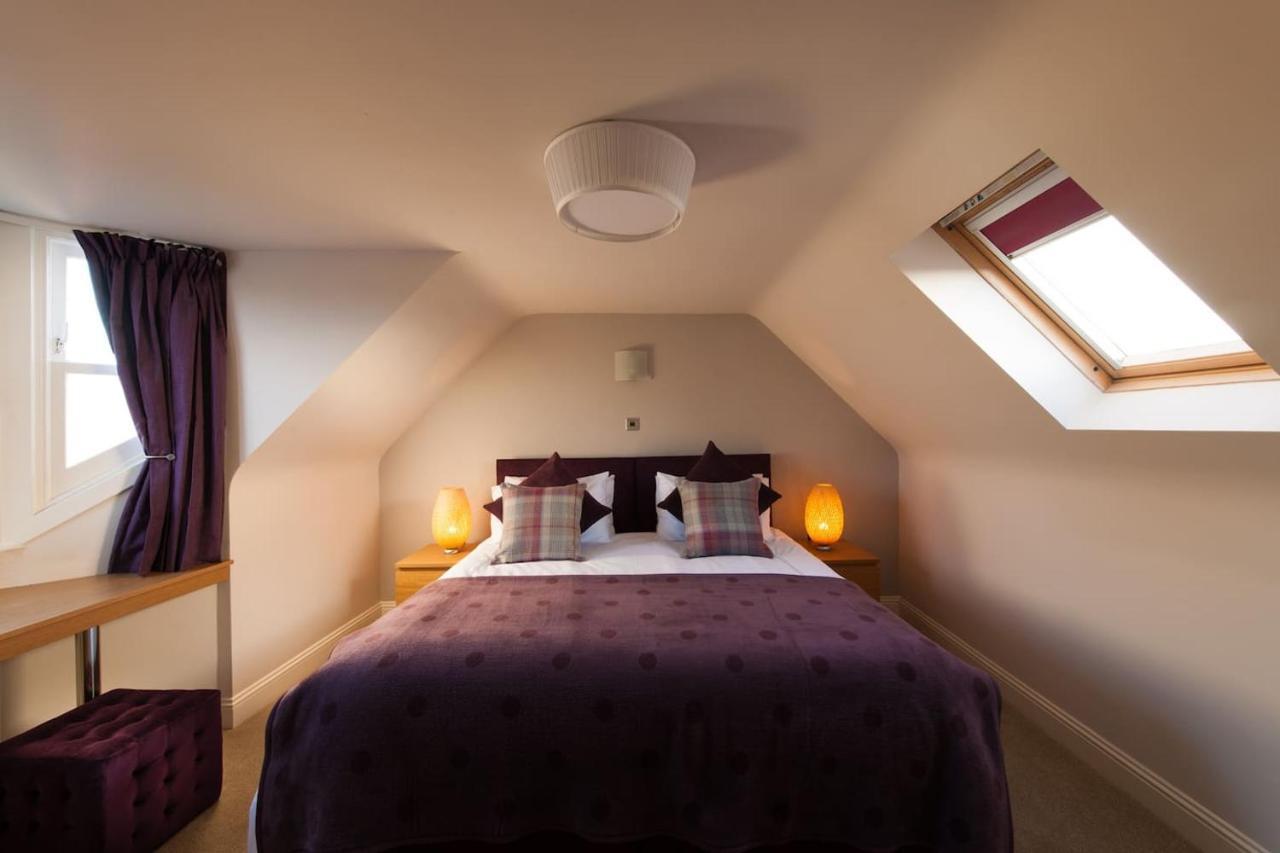 Thornhill House - Historic 5 Bedroom 5 Ensuite Villa Stirling